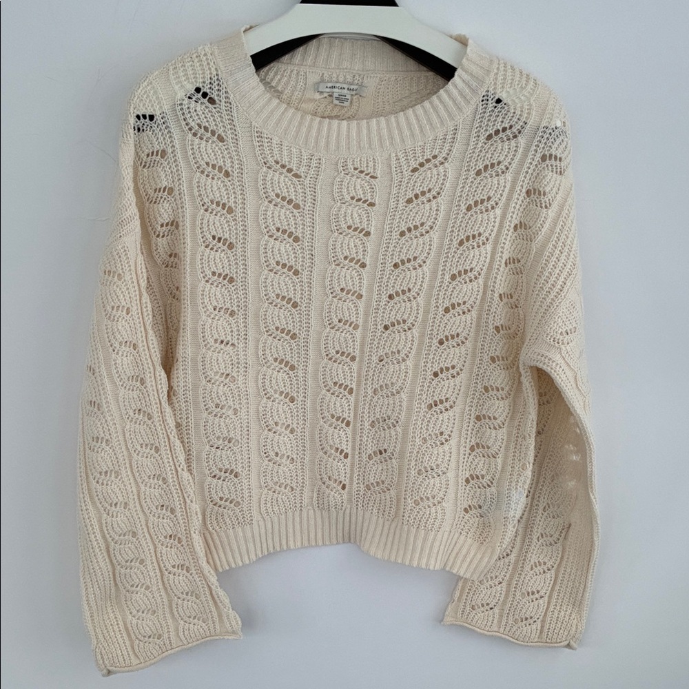 American Eagle Cream Off White Cable Knit Sweater Small